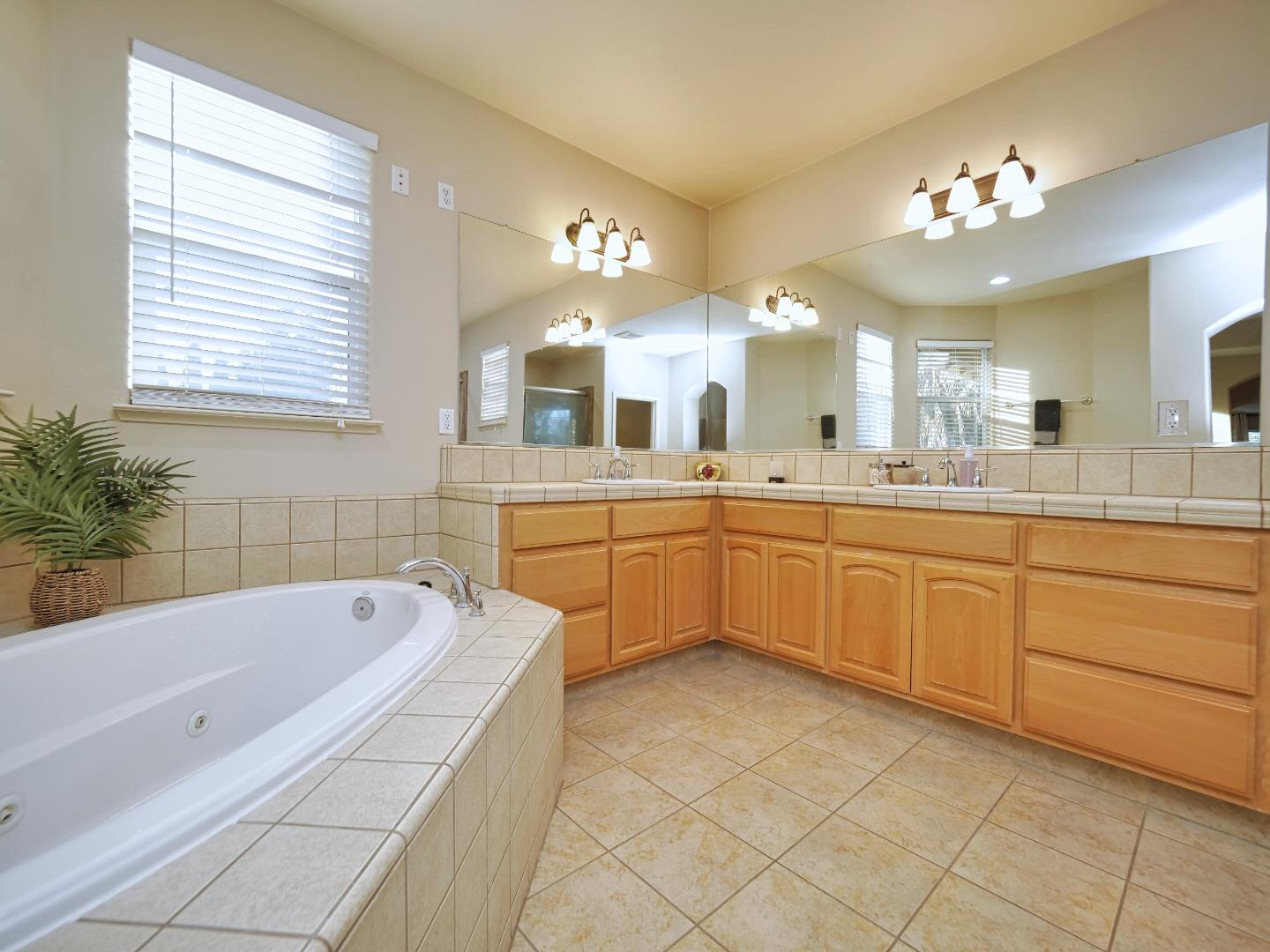 Detail Gallery Image 61 of 141 For 26572 Atepa Ln, Thornton,  CA 95686 - 5 Beds | 3/1 Baths