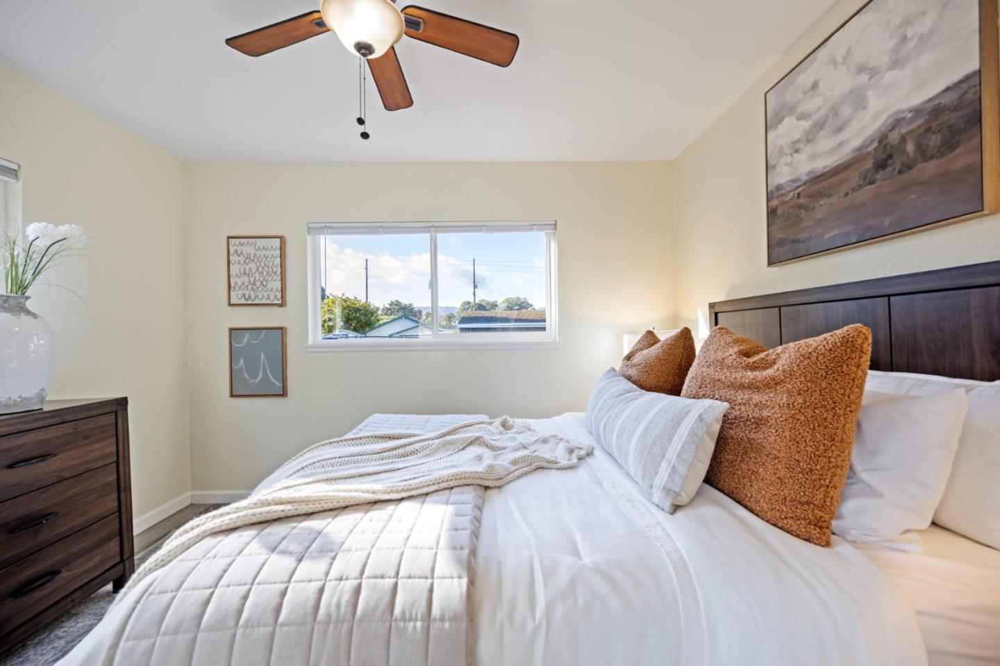 Detail Gallery Image 18 of 26 For 314 Del Robles Ave, Monterey,  CA 93940 - 3 Beds | 2 Baths