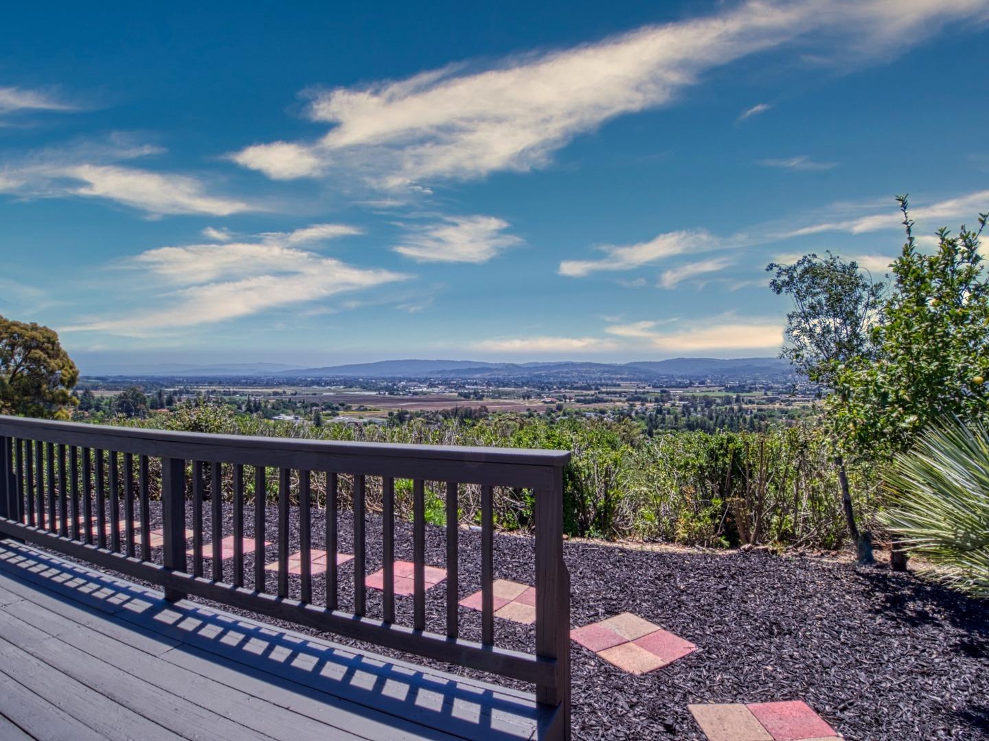 Detail Gallery Image 31 of 37 For 17101 Kruse Ranch Lane, Morgan Hill,  CA 95037 - 4 Beds | 2/1 Baths
