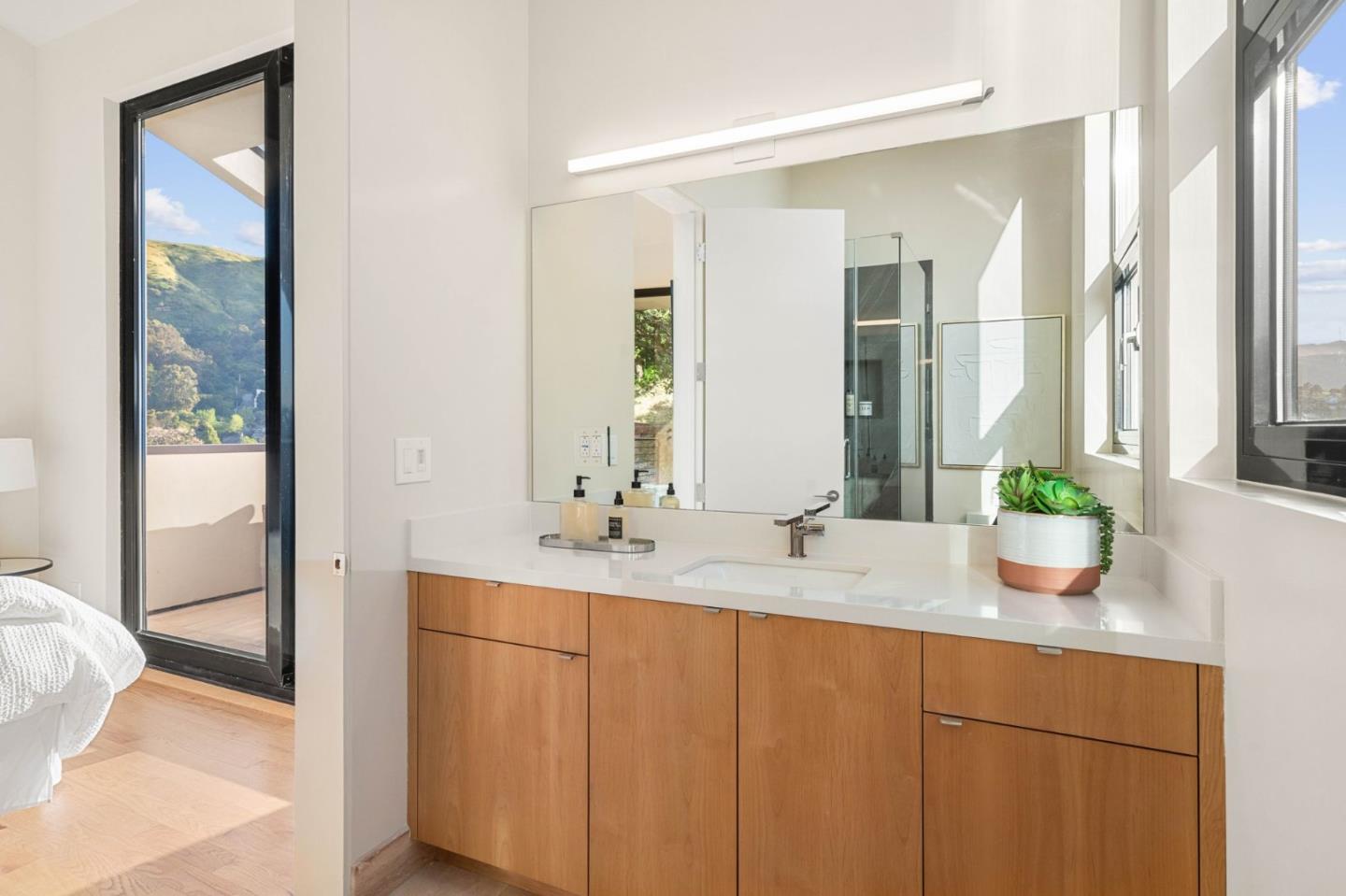 Detail Gallery Image 56 of 77 For 219 Tulare St, Brisbane,  CA 94005 - 3 Beds | 2/1 Baths
