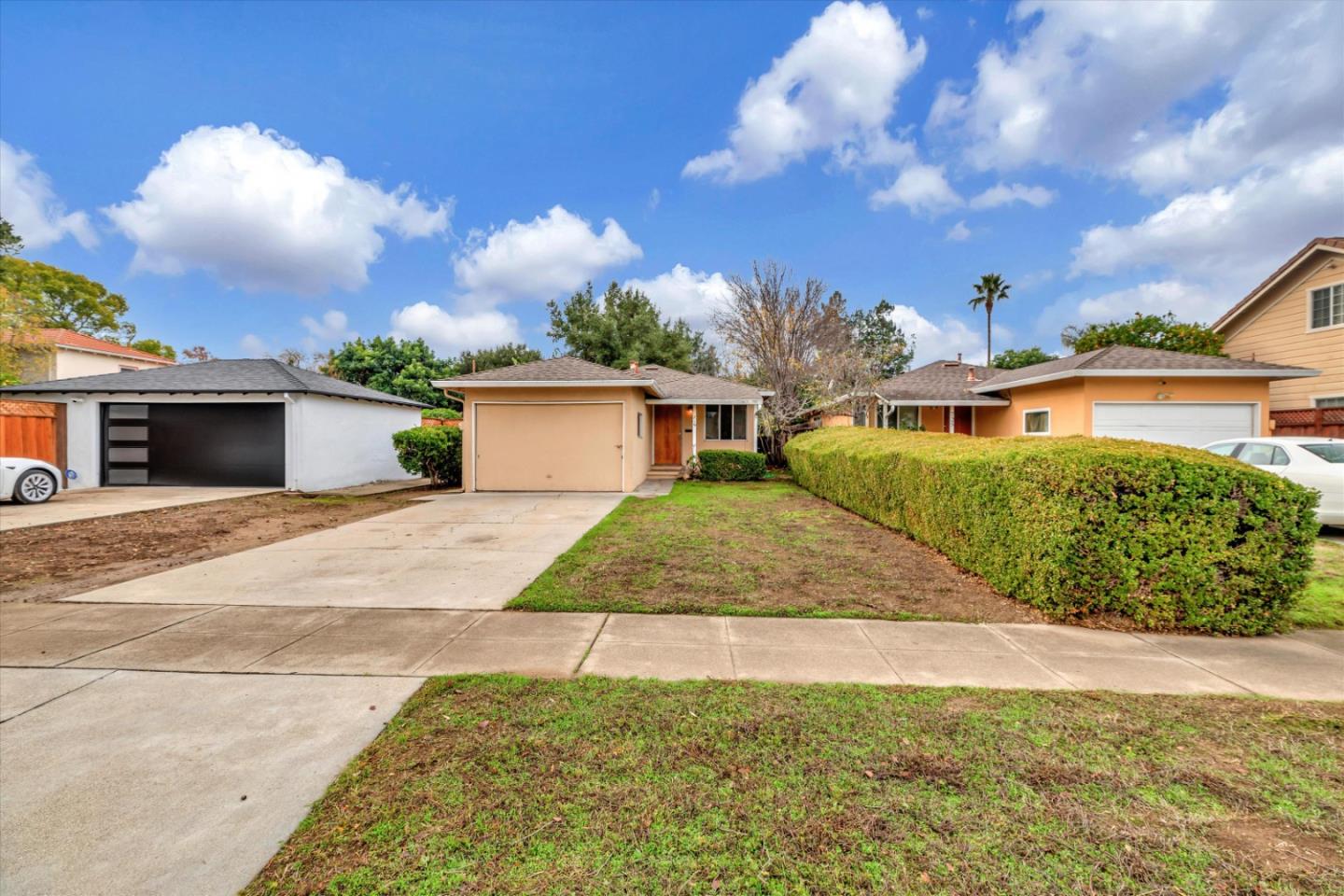 Front Image Thumbnail for ML81951015