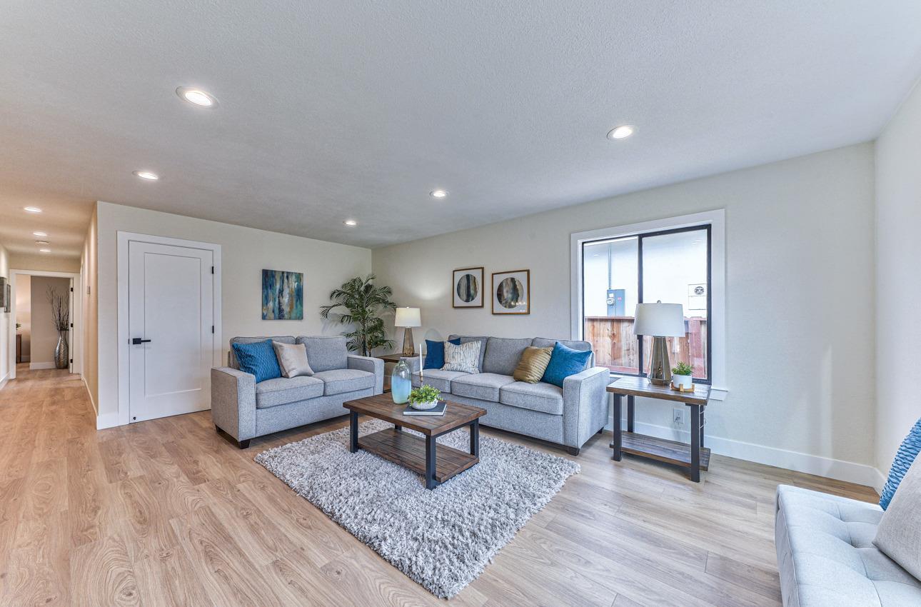 Detail Gallery Image 6 of 31 For 3057 Mildred Ct, Marina,  CA 93933 - 3 Beds | 2 Baths
