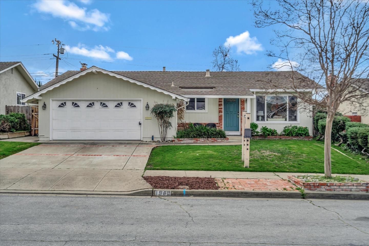 Detail Gallery Image 1 of 1 For 1960 Waycross Rd, Fremont,  CA 94539 - 3 Beds | 2 Baths