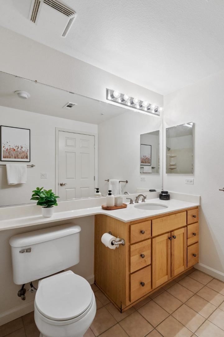 Detail Gallery Image 16 of 29 For 1390 Saddle Rack St #243,  San Jose,  CA 95126 - 2 Beds | 2 Baths