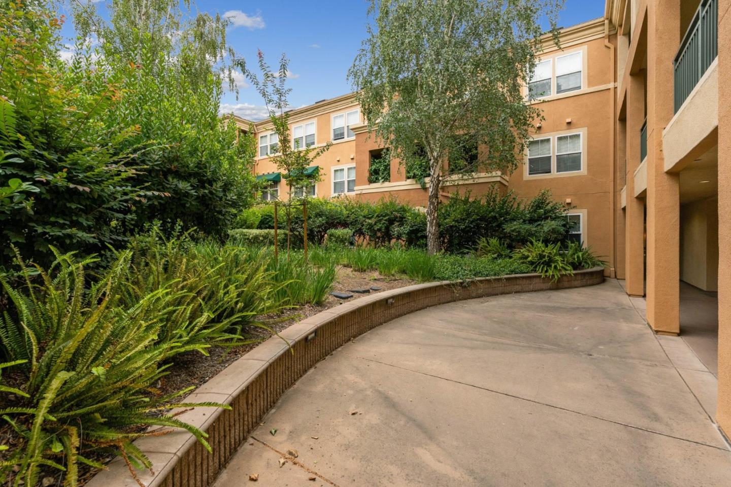 Detail Gallery Image 26 of 29 For 1390 Saddle Rack St #243,  San Jose,  CA 95126 - 2 Beds | 2 Baths