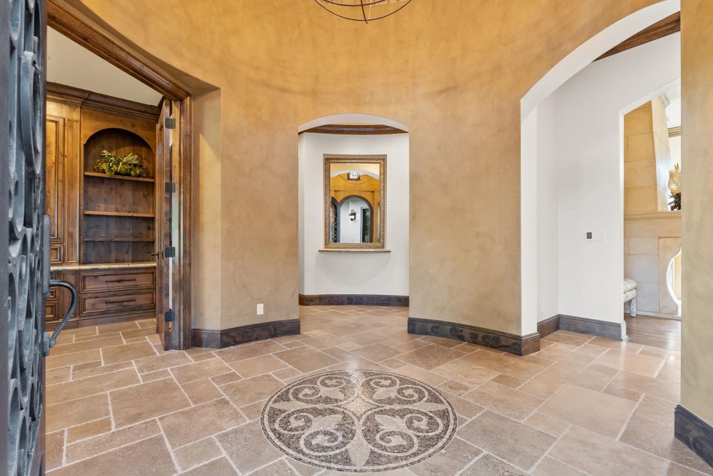 Detail Gallery Image 12 of 78 For 484 W Portola Ave, Los Altos,  CA 94022 - 5 Beds | 5/2 Baths