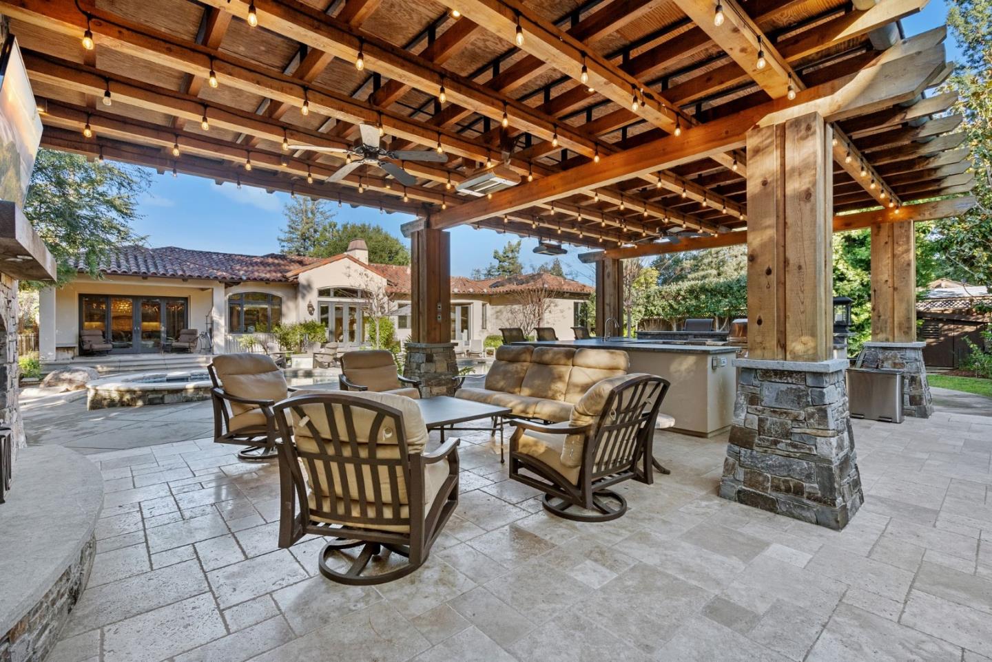 Detail Gallery Image 62 of 78 For 484 W Portola Ave, Los Altos,  CA 94022 - 5 Beds | 5/2 Baths