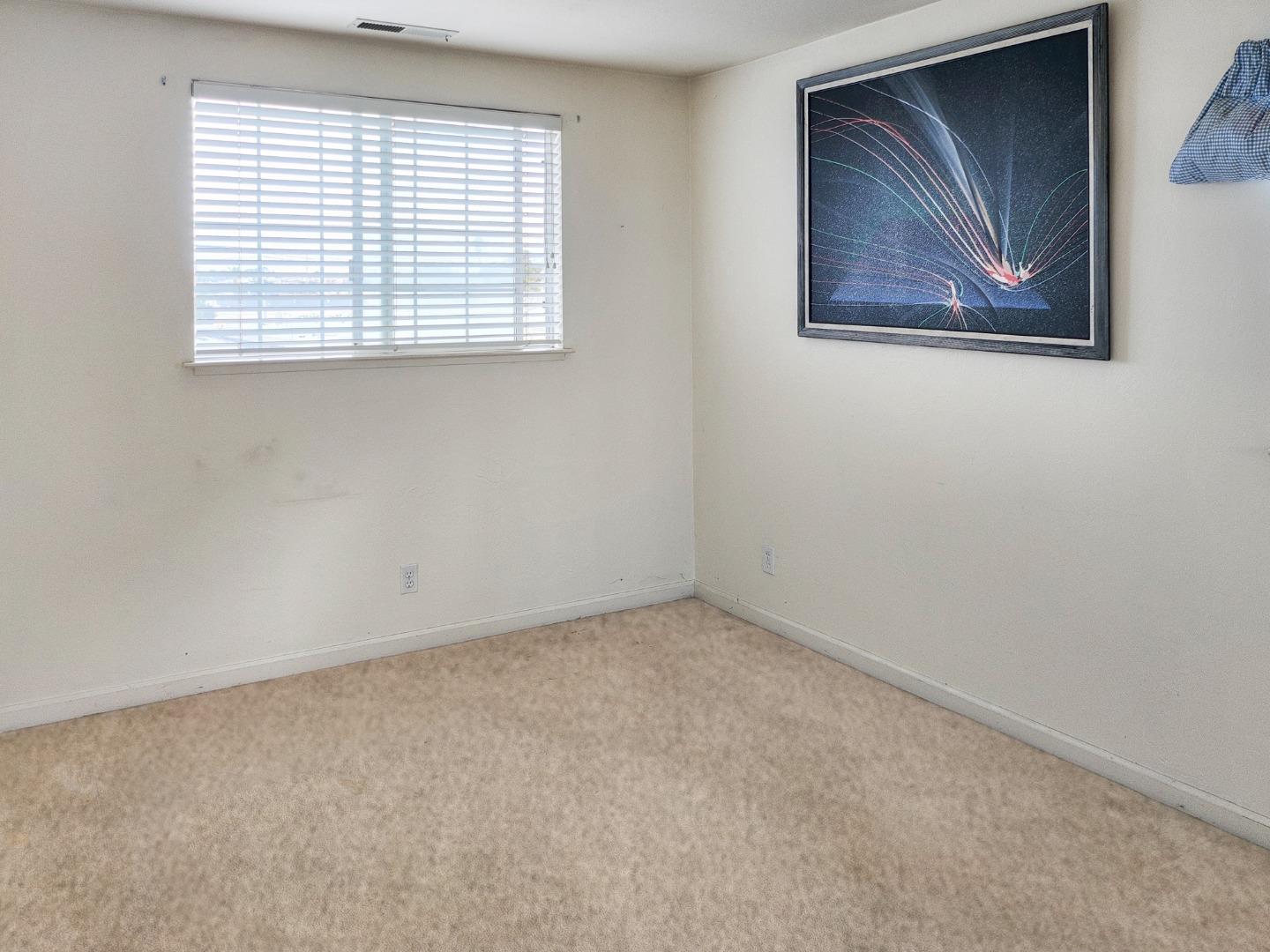 Detail Gallery Image 11 of 22 For 1120 Clementina Ave, Seaside,  CA 93955 - 3 Beds | 2/1 Baths