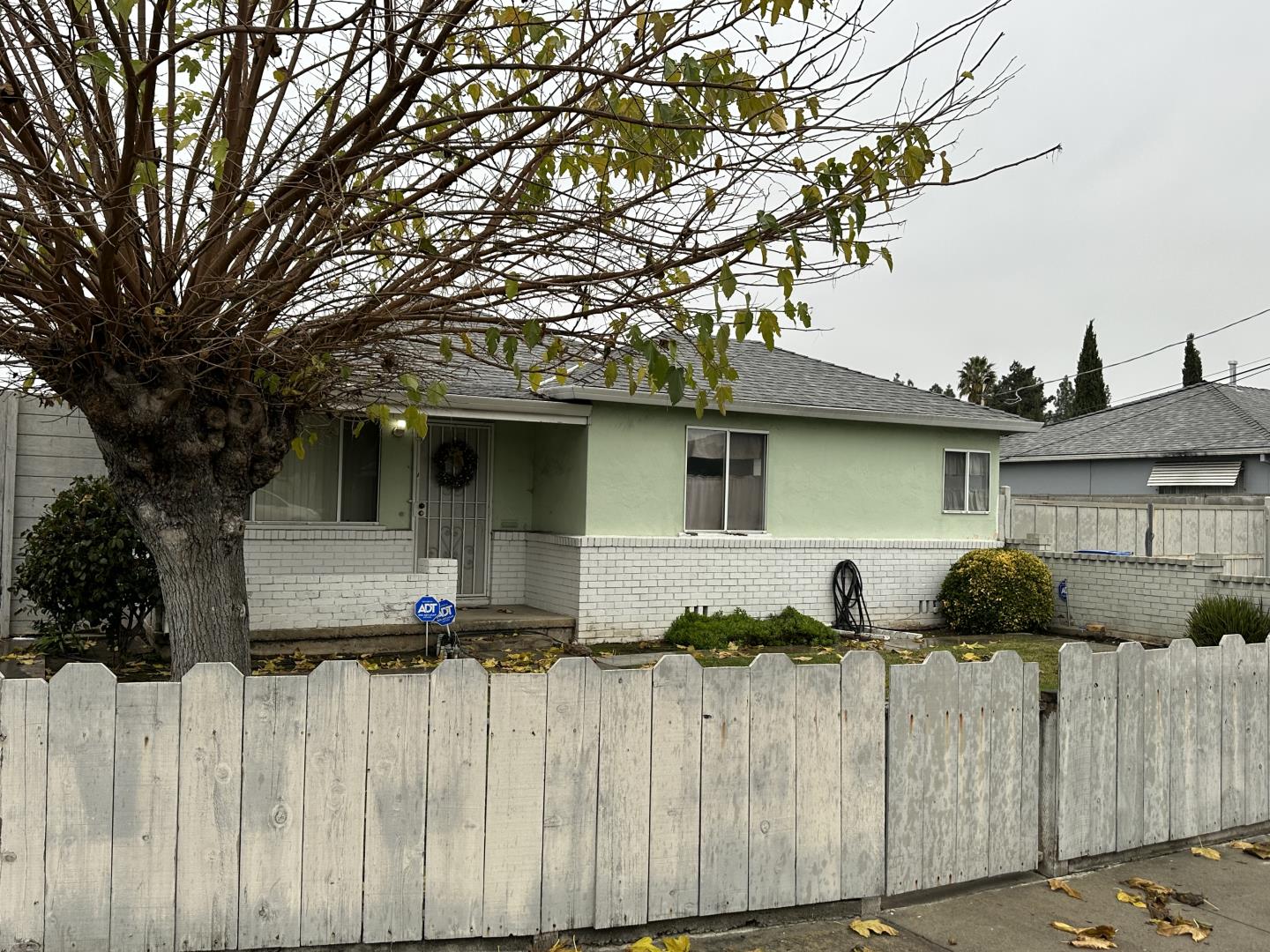 Front Image Thumbnail for ML81951370