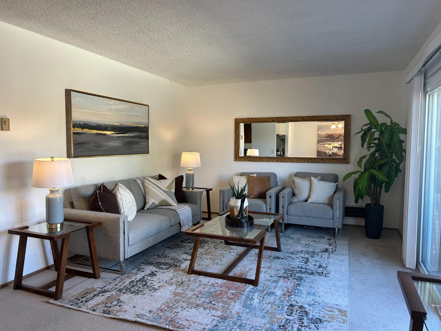 Detail Gallery Image 4 of 20 For 1119 Reed Ave #C,  Sunnyvale,  CA 94086 - 2 Beds | 1 Baths