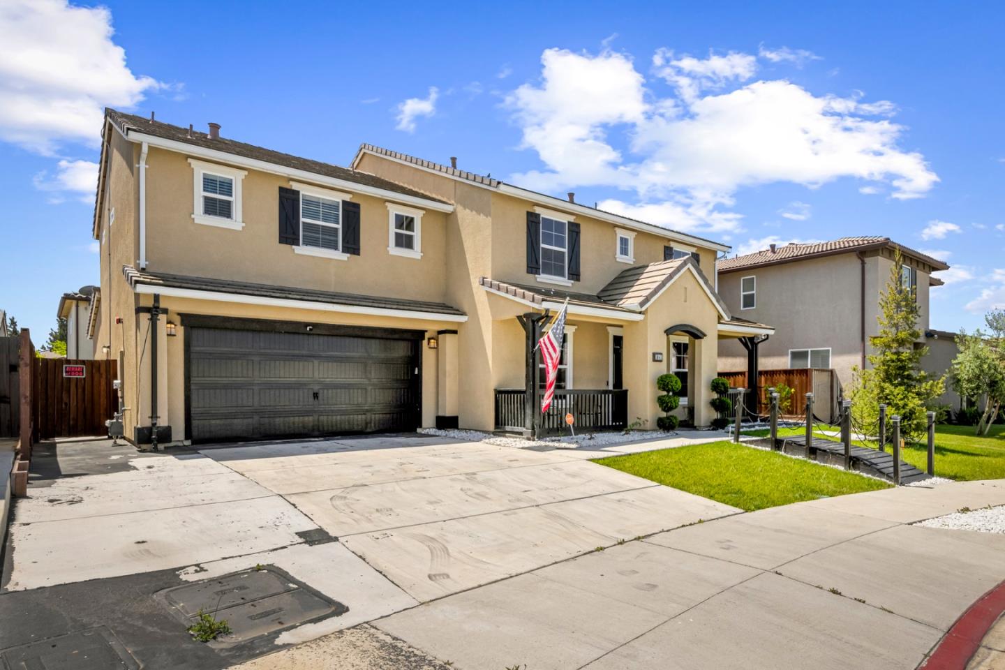 1041 Cabrillo Dr, Hollister, CA 95023 photo 3