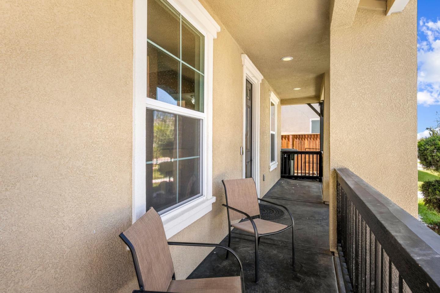 Detail Gallery Image 6 of 51 For 1041 Cabrillo Dr, Hollister,  CA 95023 - 4 Beds | 2/1 Baths