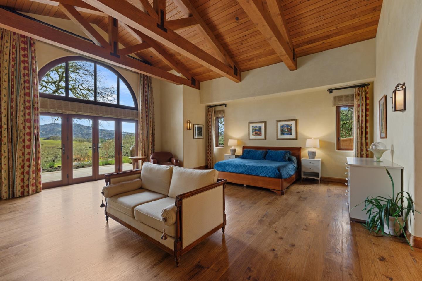Detail Gallery Image 10 of 24 For 16 Vasquez Trail, Carmel,  CA 93923 - 9 Beds | 8/2 Baths