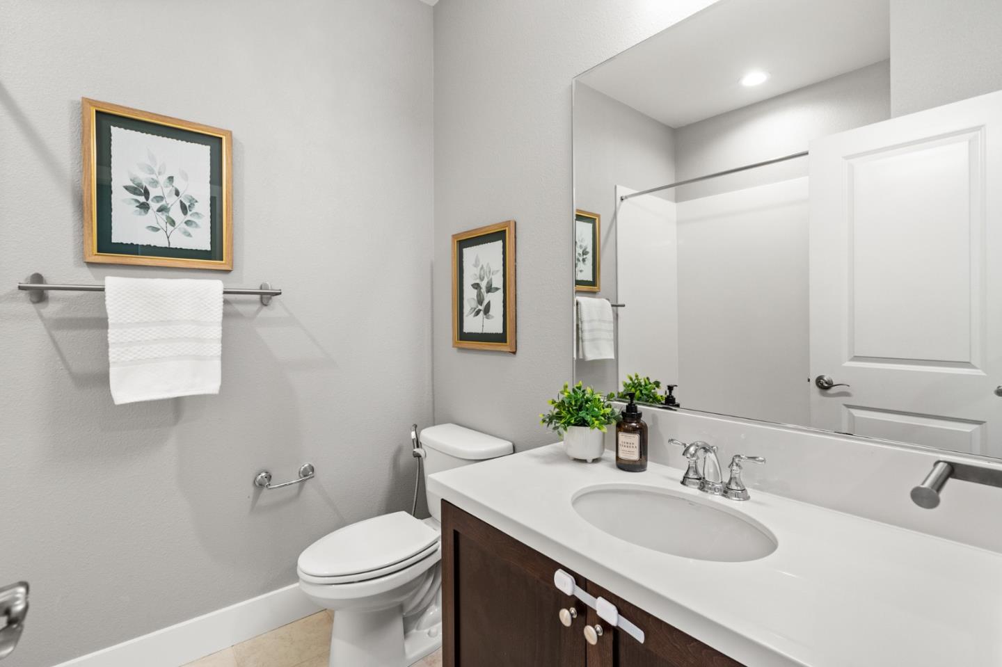 Detail Gallery Image 35 of 54 For 1080 Barberry Ter, Sunnyvale,  CA 94086 - 3 Beds | 2/1 Baths