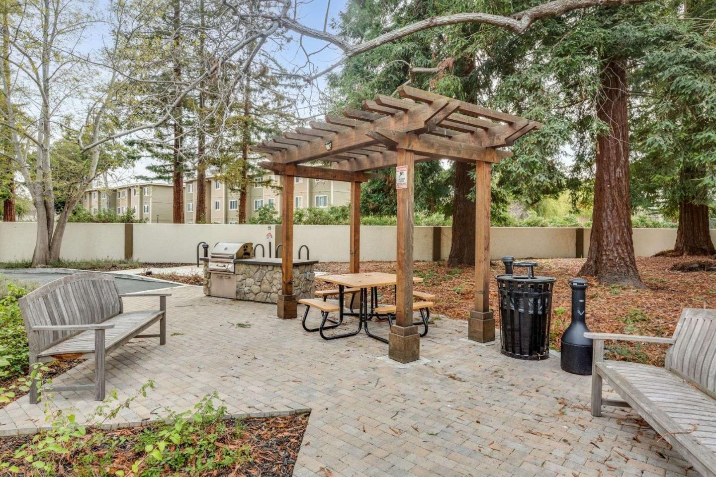 Detail Gallery Image 41 of 54 For 1080 Barberry Ter, Sunnyvale,  CA 94086 - 3 Beds | 2/1 Baths
