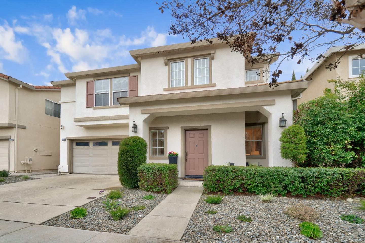 Detail Gallery Image 1 of 1 For 2986 Bolla Ct, San Jose,  CA 95124 - 4 Beds | 2/1 Baths
