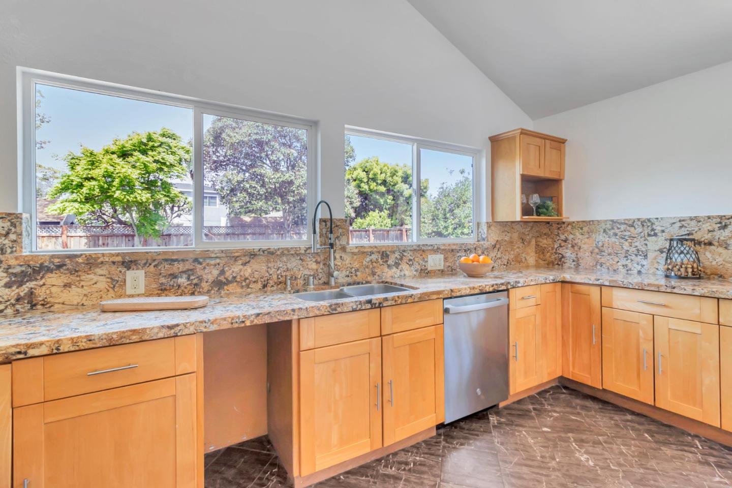 Detail Gallery Image 16 of 51 For 87 E Hillsdale Blvd, San Mateo,  CA 94403 - 3 Beds | 2 Baths