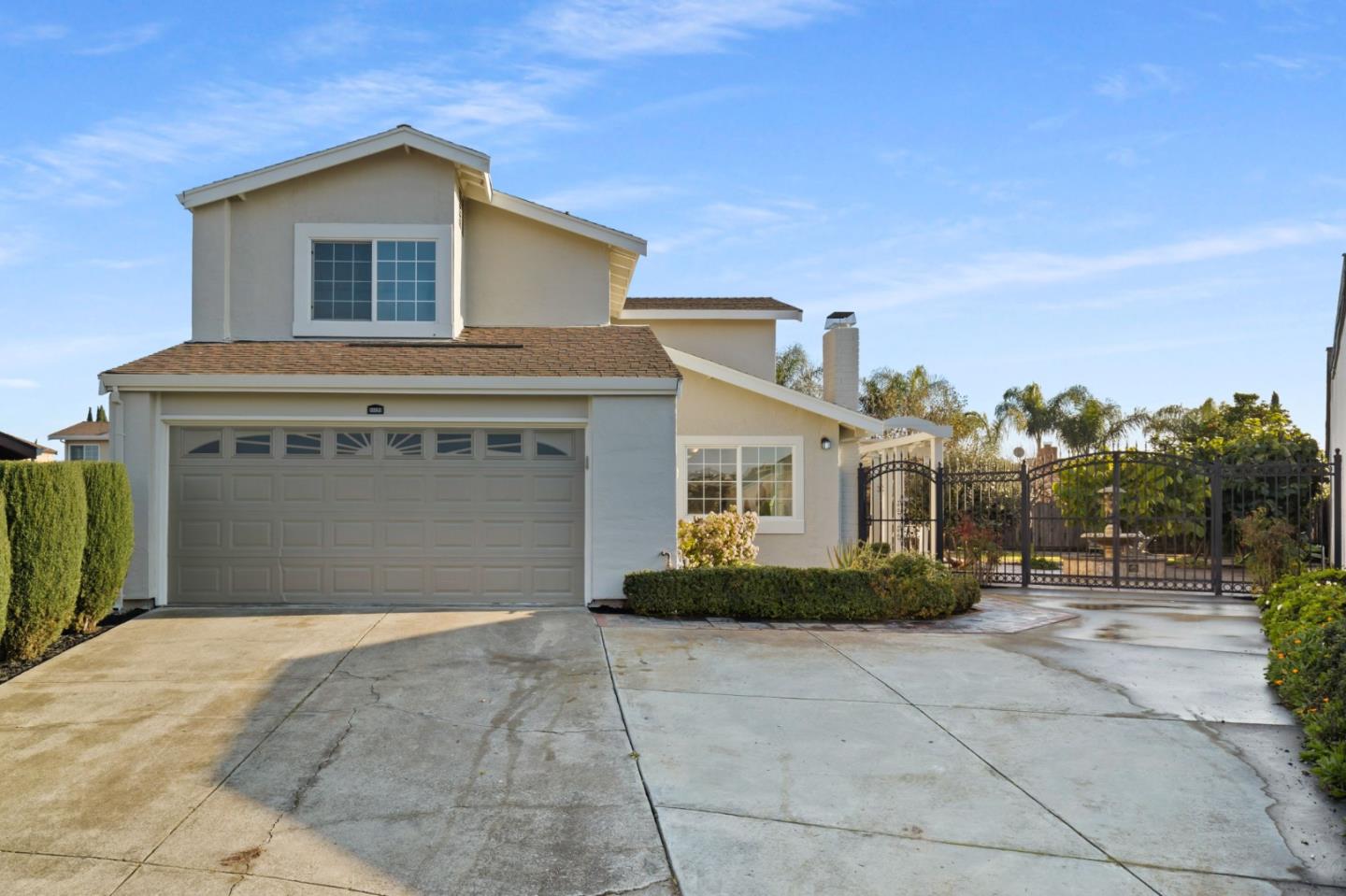 Detail Gallery Image 1 of 1 For 2262 Thayer Ct, San Jose,  CA 95122 - 4 Beds | 2/1 Baths
