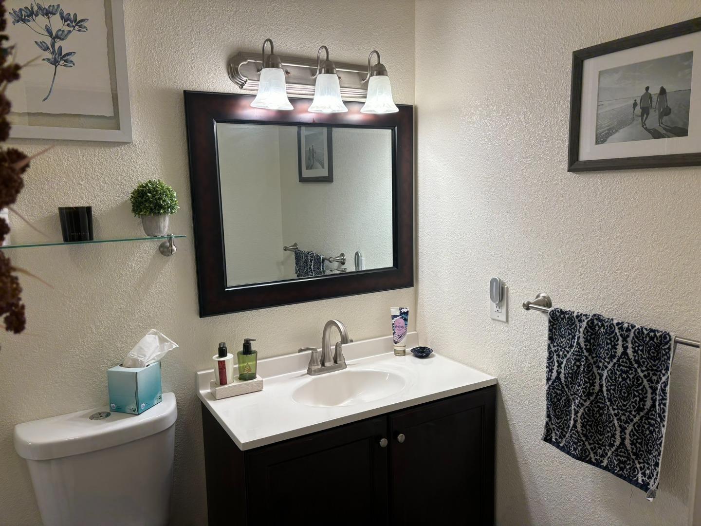 Detail Gallery Image 14 of 17 For 2077 Washington Ave #209,  San Leandro,  CA 94577 - 2 Beds | 2 Baths