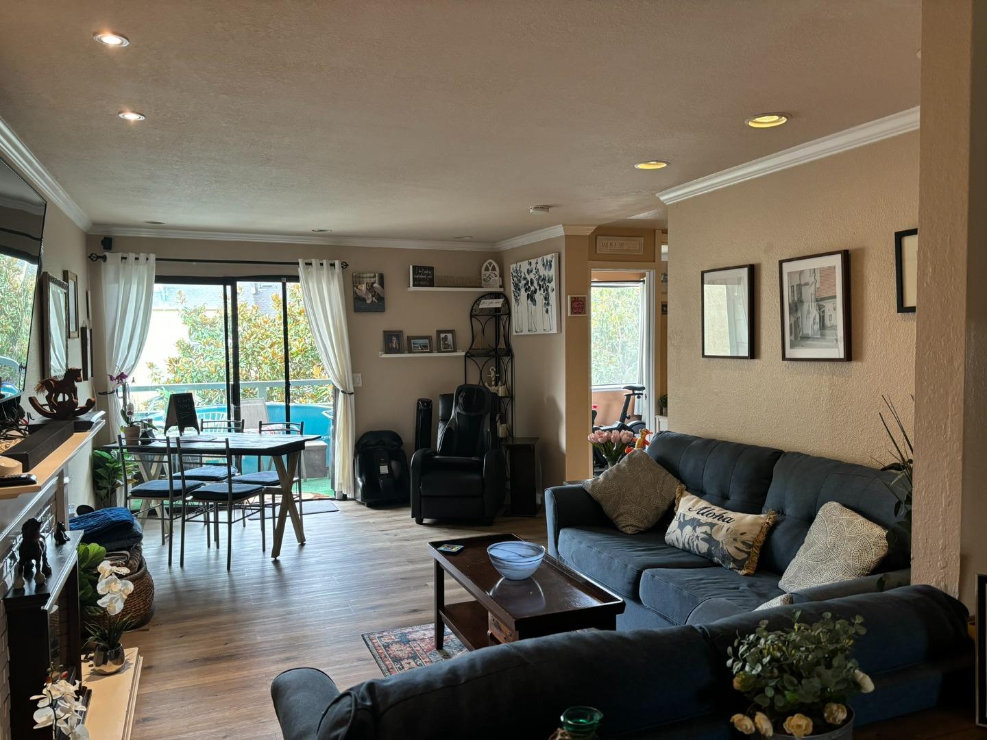Detail Gallery Image 2 of 17 For 2077 Washington Ave #209,  San Leandro,  CA 94577 - 2 Beds | 2 Baths