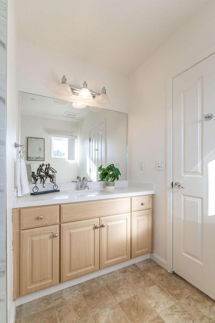 Detail Gallery Image 21 of 30 For 1399 S Winchester Blvd #208,  San Jose,  CA 95128 - 2 Beds | 2/1 Baths