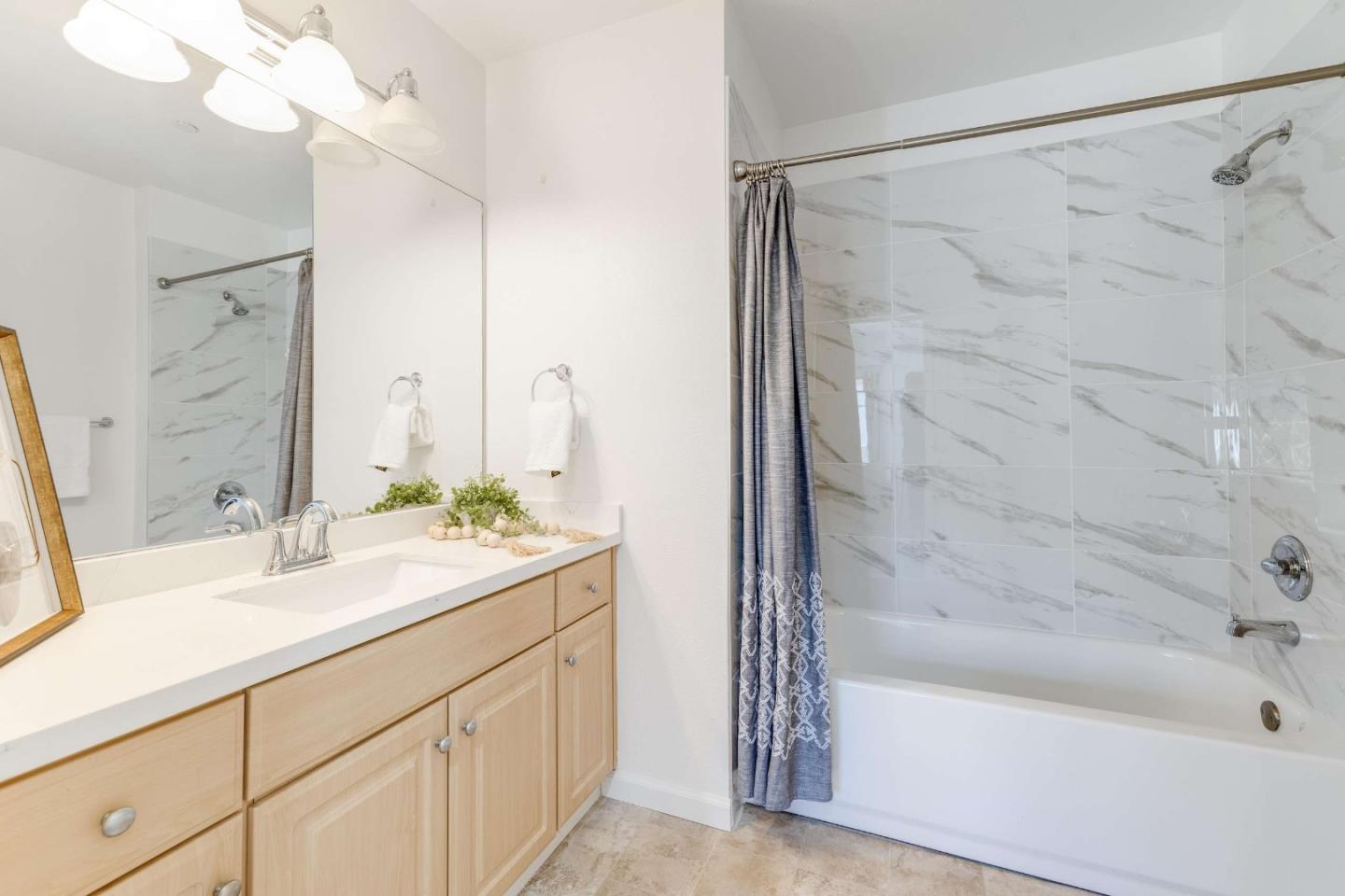 Detail Gallery Image 26 of 30 For 1399 S Winchester Blvd #208,  San Jose,  CA 95128 - 2 Beds | 2/1 Baths