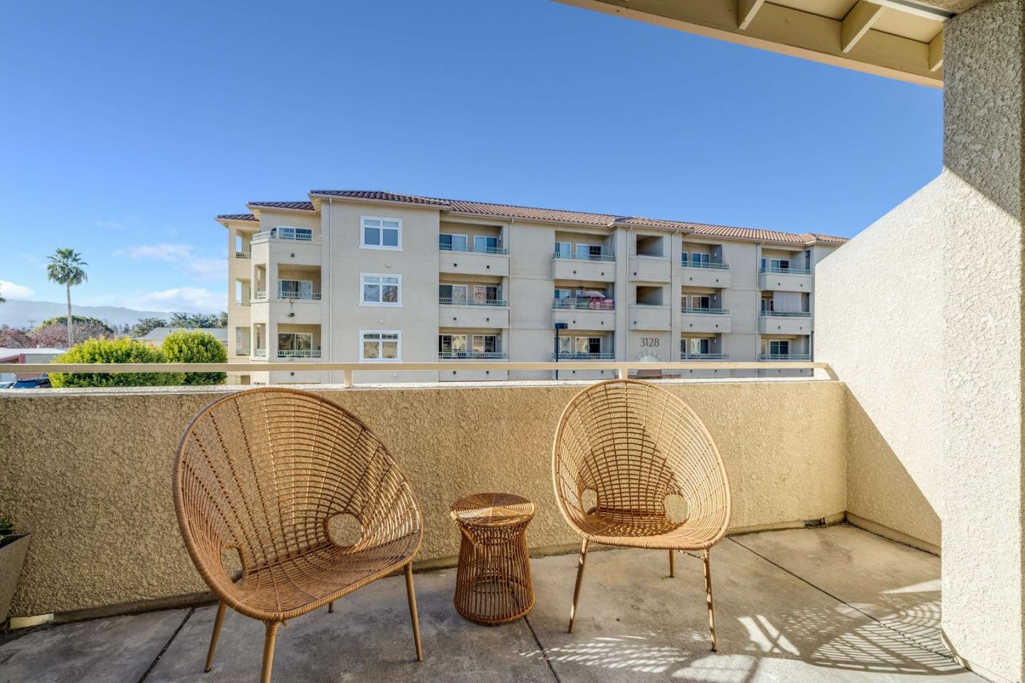 Detail Gallery Image 27 of 30 For 1399 S Winchester Blvd #208,  San Jose,  CA 95128 - 2 Beds | 2/1 Baths