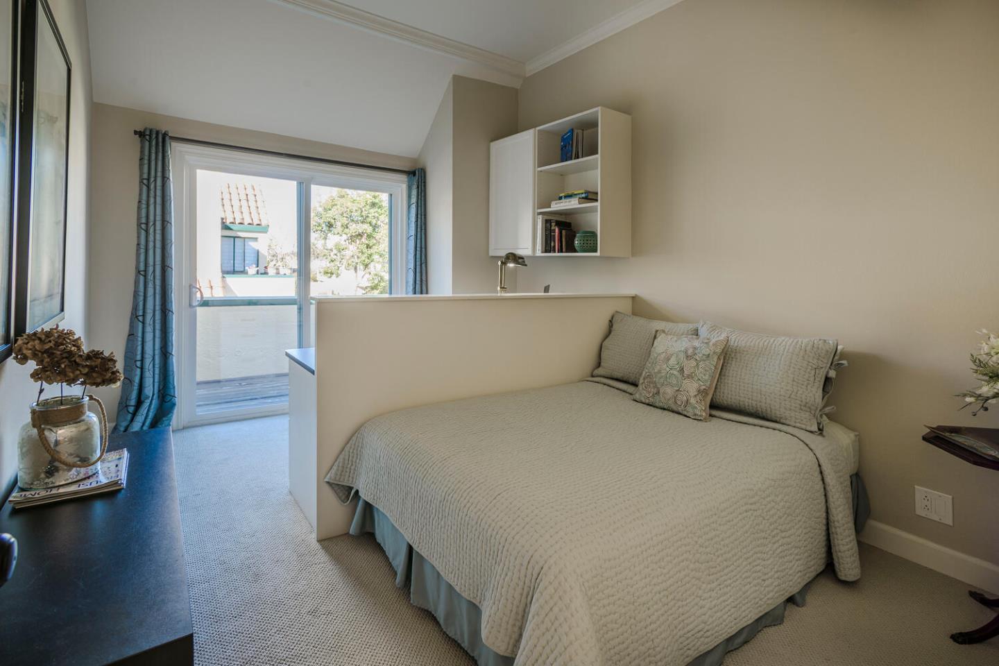 Detail Gallery Image 21 of 30 For 2253 Armada Way, San Mateo,  CA 94404 - 2 Beds | 2/1 Baths