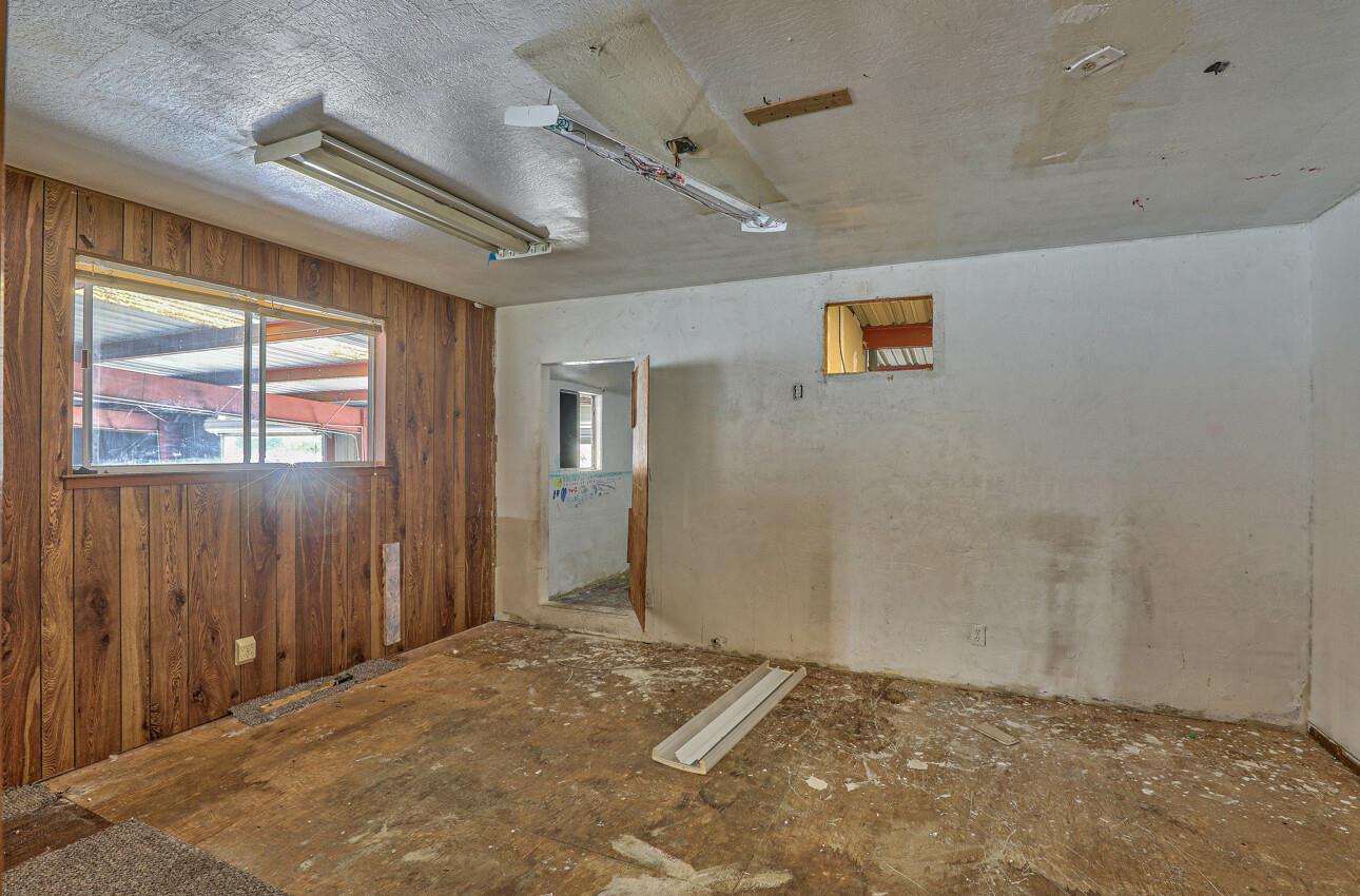 Detail Gallery Image 35 of 45 For 50 Chamberlain St, Salinas,  CA 93901 - – Beds | – Baths