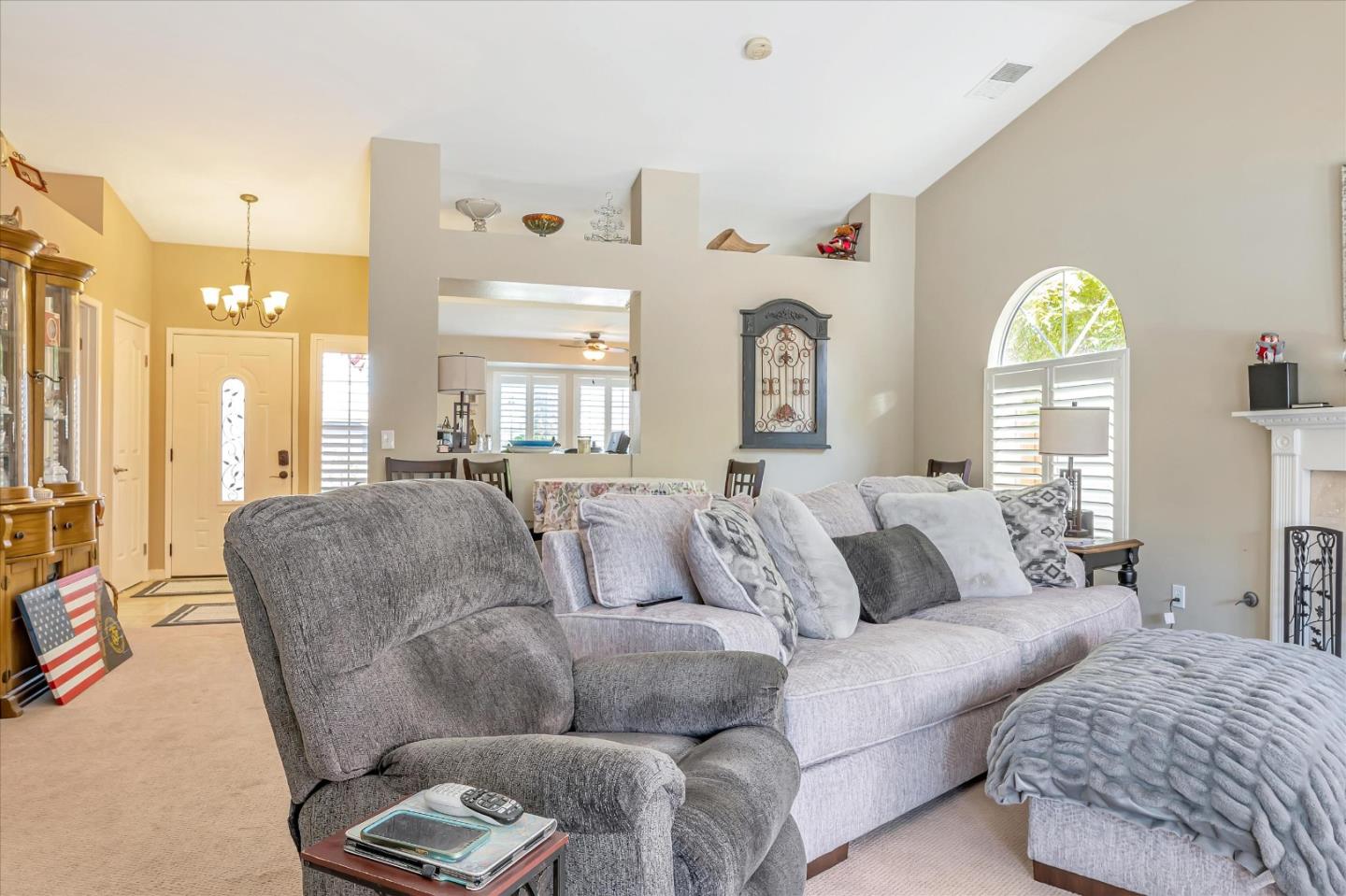 1931 Glarner St, Hollister, CA 95023 photo 6