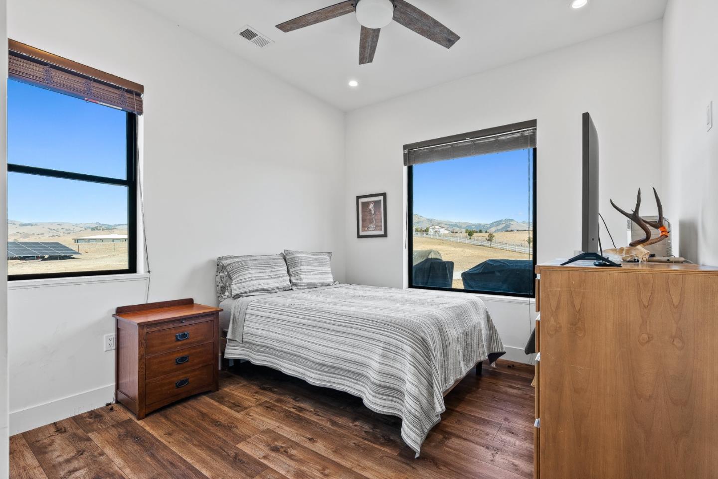 Detail Gallery Image 23 of 31 For 3000 Coppa Ct, Hollister,  CA 95023 - 3 Beds | 2 Baths