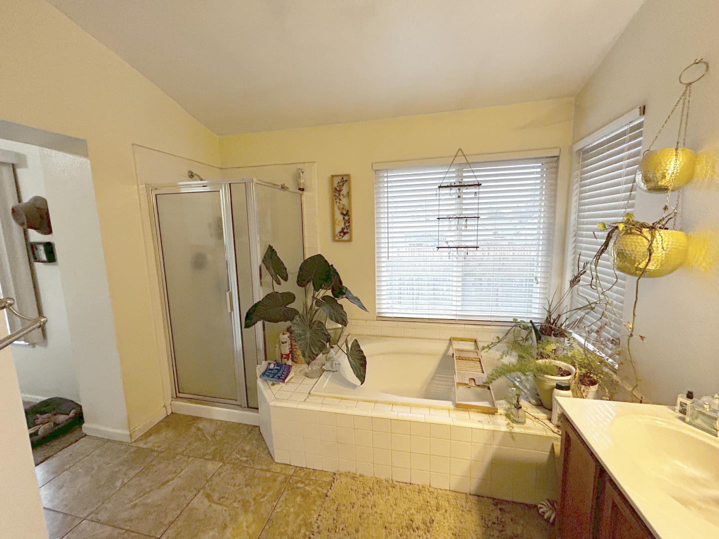 Detail Gallery Image 15 of 16 For 8748 Kentshire Way, Sacramento,  CA 95828 - 3 Beds | 2/1 Baths