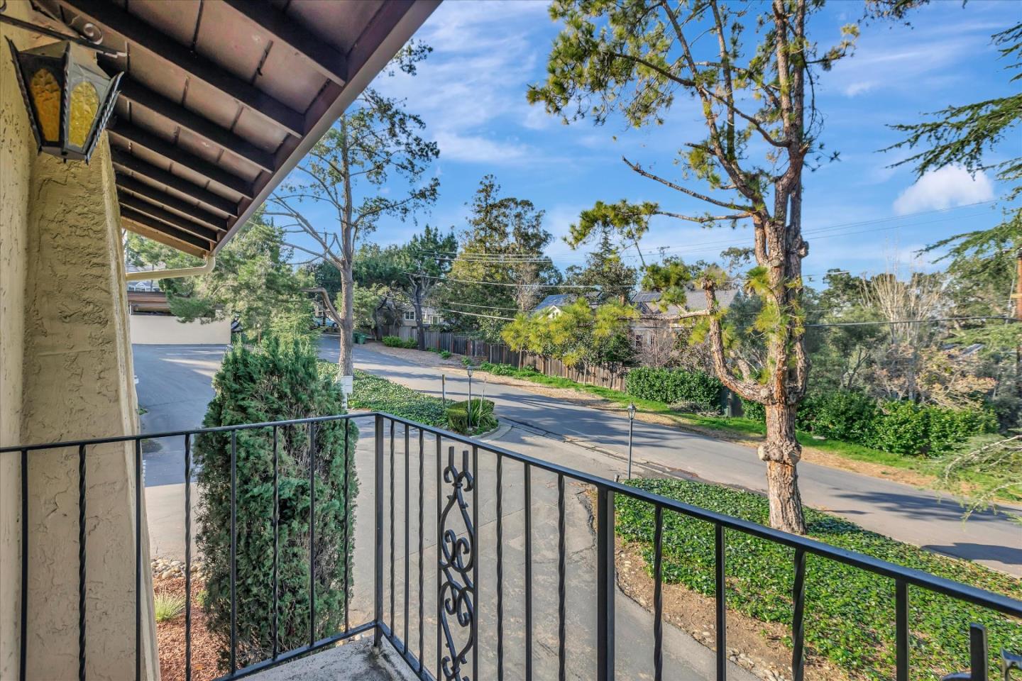 Detail Gallery Image 22 of 24 For 18400 Overlook Rd #8,  Los Gatos,  CA 95030 - 3 Beds | 2/1 Baths