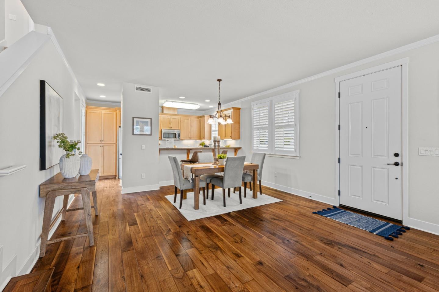 Detail Gallery Image 9 of 44 For 4191 Pearson Ct, Capitola,  CA 95010 - 3 Beds | 2/1 Baths