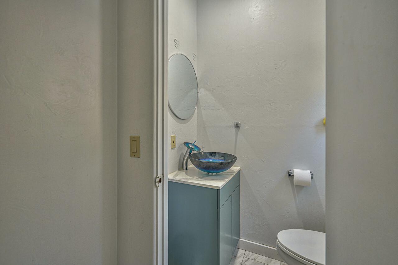 Detail Gallery Image 9 of 17 For 1100 Pacific St, Monterey,  CA 93940 - 7 Beds | 7/1 Baths