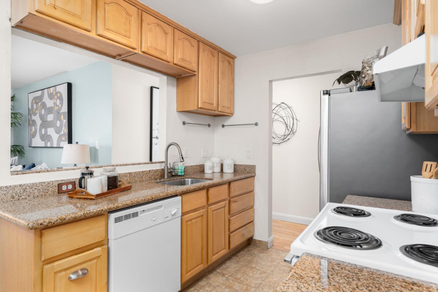 Detail Gallery Image 13 of 33 For 155 Pearl St #107,  Oakland,  CA 94611 - 1 Beds | 1 Baths