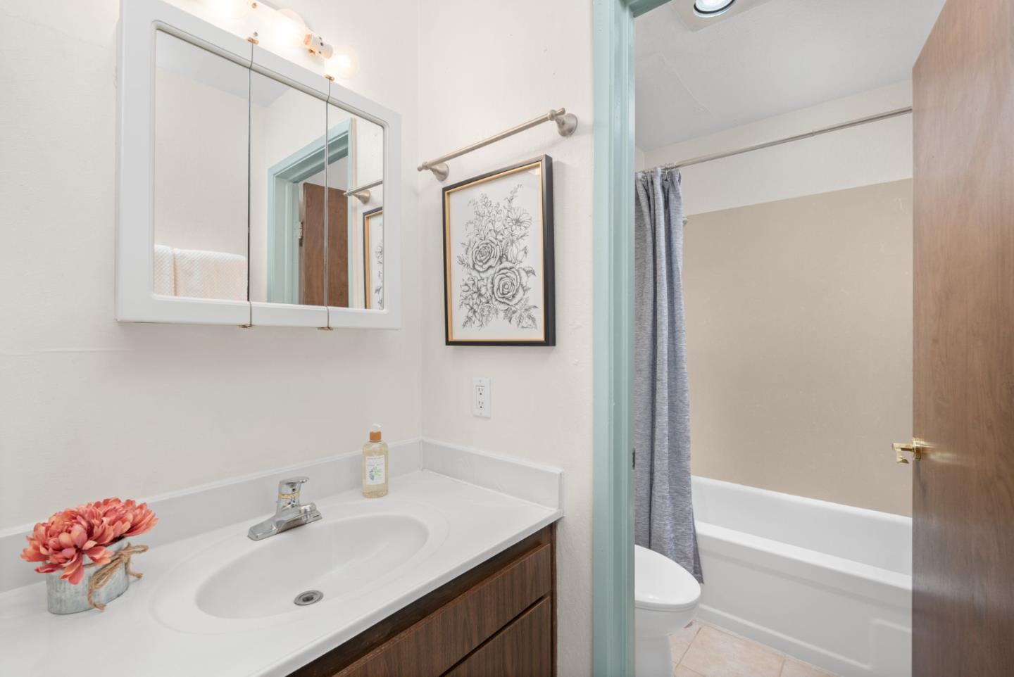 Detail Gallery Image 23 of 33 For 155 Pearl St #107,  Oakland,  CA 94611 - 1 Beds | 1 Baths