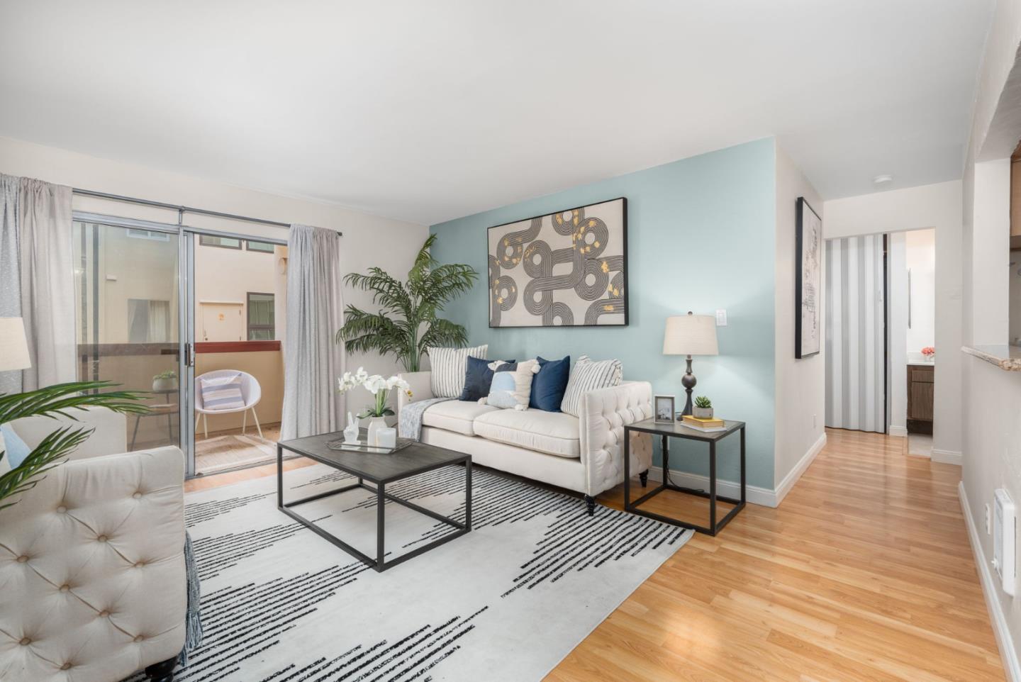 Detail Gallery Image 5 of 33 For 155 Pearl St #107,  Oakland,  CA 94611 - 1 Beds | 1 Baths