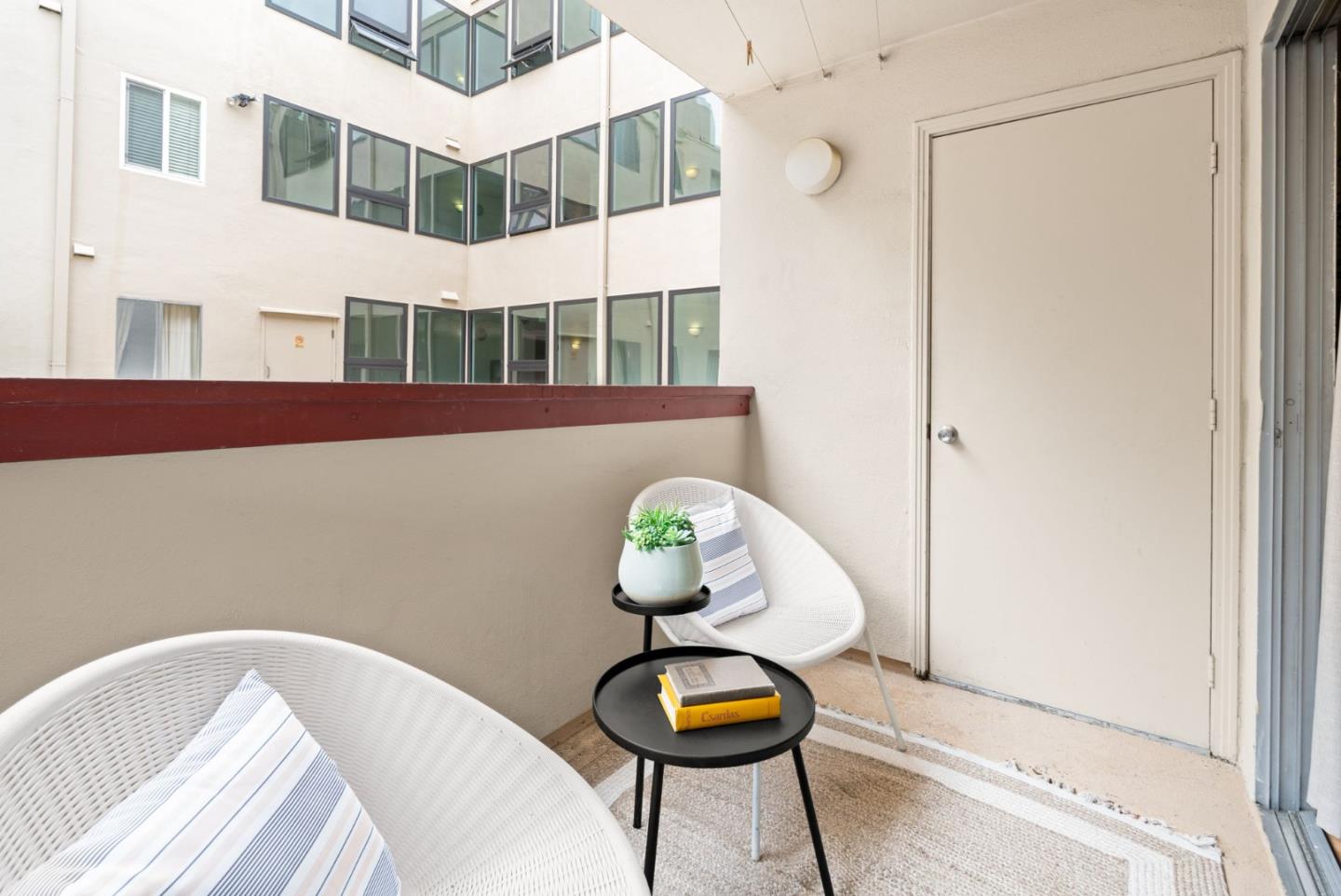 Detail Gallery Image 9 of 33 For 155 Pearl St #107,  Oakland,  CA 94611 - 1 Beds | 1 Baths