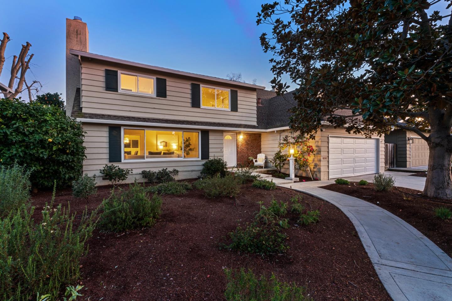 Detail Gallery Image 1 of 1 For 1762 Lorenzen Dr, San Jose,  CA 95124 - 5 Beds | 2/1 Baths