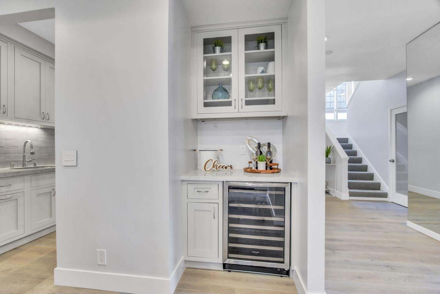 Detail Gallery Image 21 of 51 For 674 Hamilton Ave a,  Palo Alto,  CA 94301 - 2 Beds | 2/1 Baths