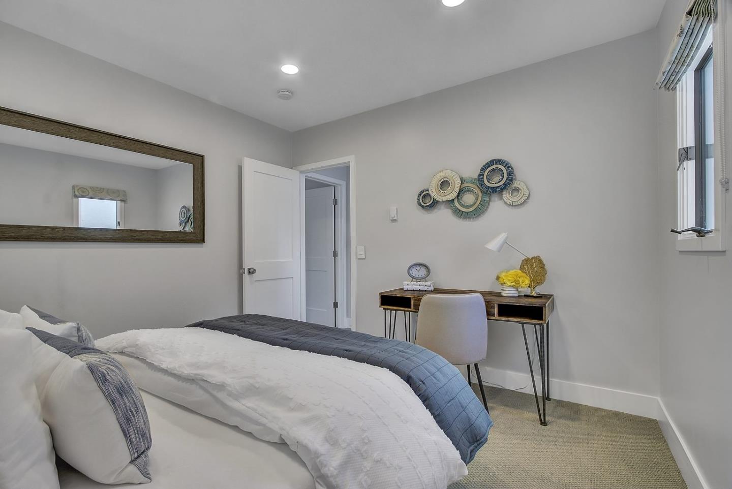 Detail Gallery Image 30 of 51 For 674 Hamilton Ave a,  Palo Alto,  CA 94301 - 2 Beds | 2/1 Baths