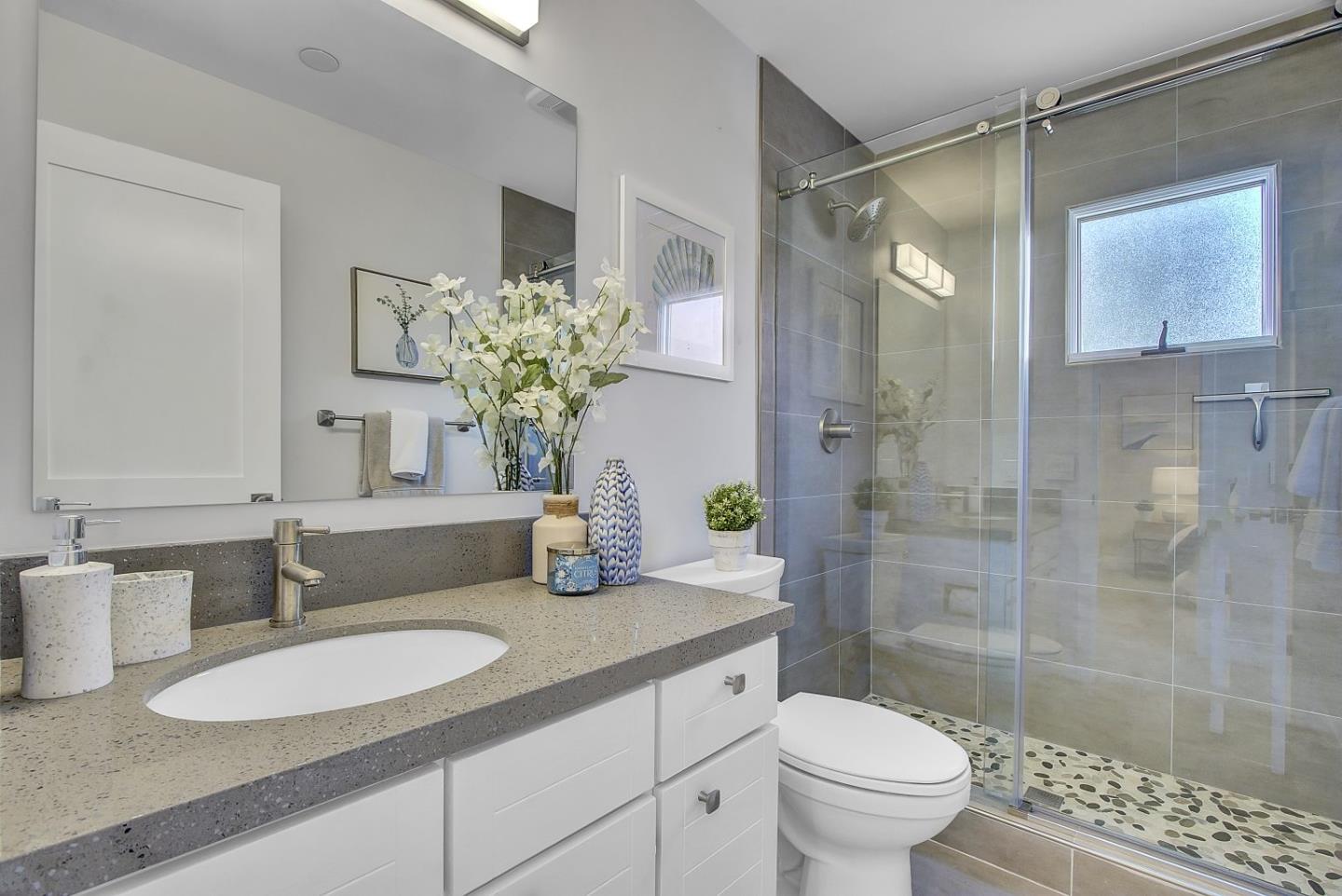 Detail Gallery Image 31 of 51 For 674 Hamilton Ave a,  Palo Alto,  CA 94301 - 2 Beds | 2/1 Baths