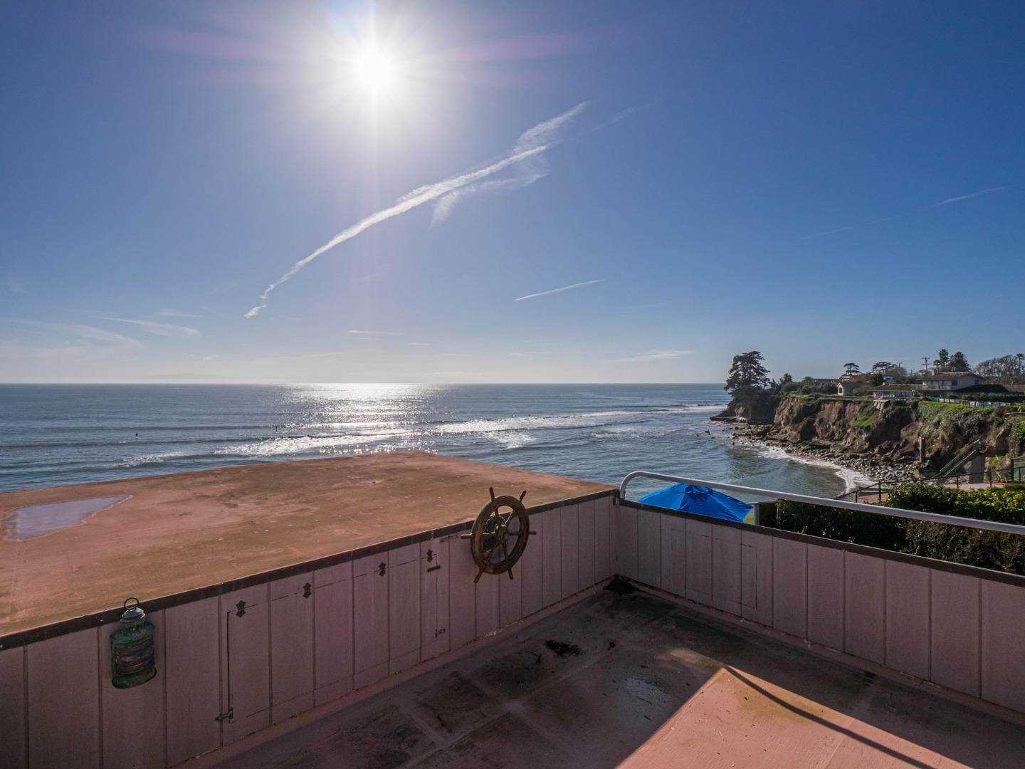 Detail Gallery Image 26 of 40 For 4360 Opal Cliff Dr, Santa Cruz,  CA 95062 - 3 Beds | 2 Baths