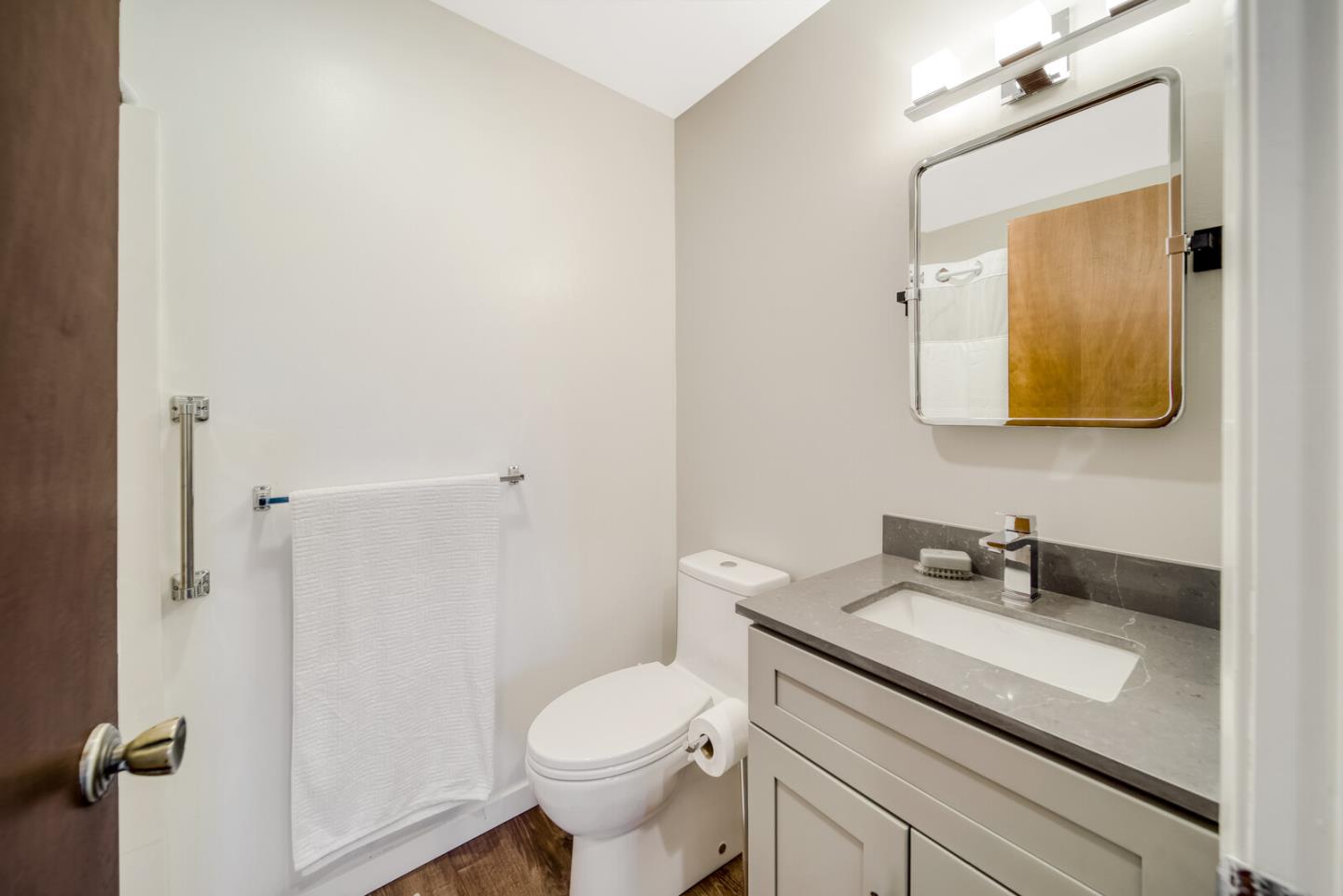 Detail Gallery Image 16 of 23 For 955 Shorepoint Ct #313,  Alameda,  CA 94501 - 1 Beds | 1 Baths