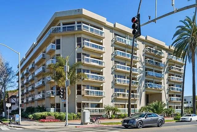 Detail Gallery Image 1 of 1 For 801 Ocean Ave #506,  Santa Monica,  CA 90403 - 2 Beds | 2/1 Baths