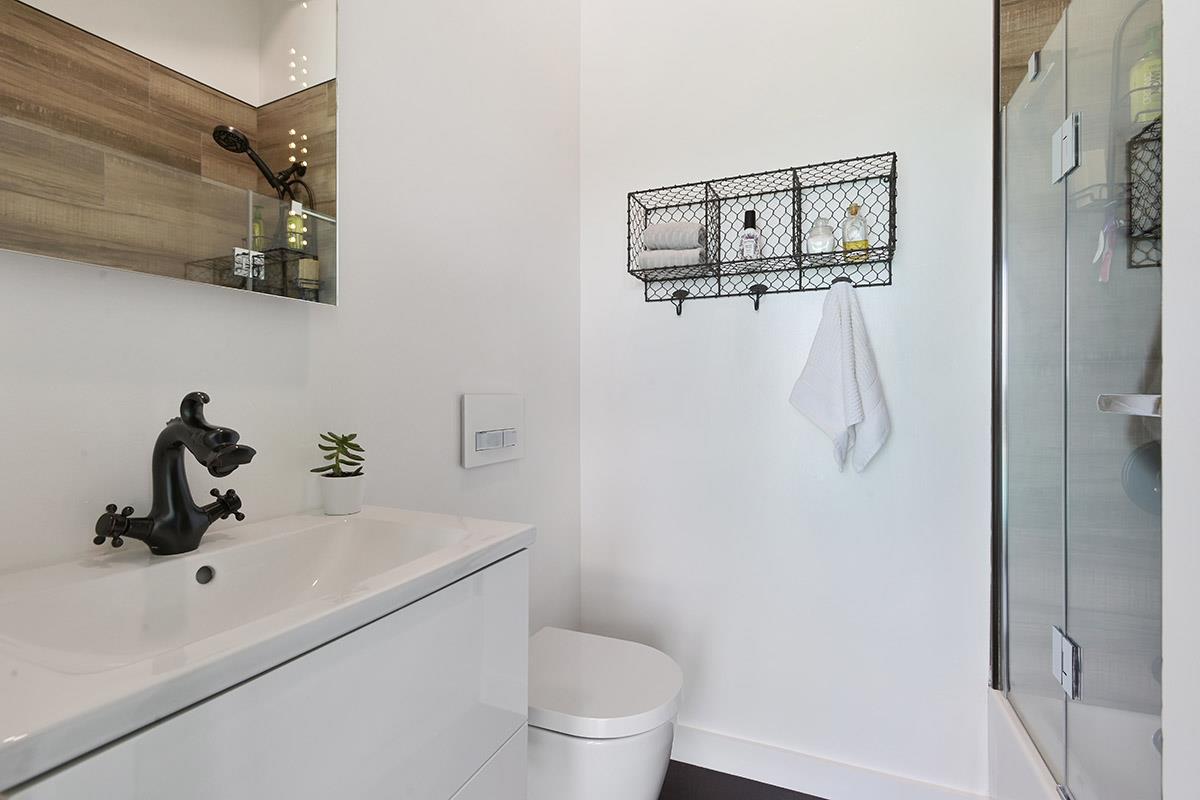 Detail Gallery Image 12 of 25 For Casita Luna Circle, Woodside,  CA 94062 - 2 Beds | 2 Baths