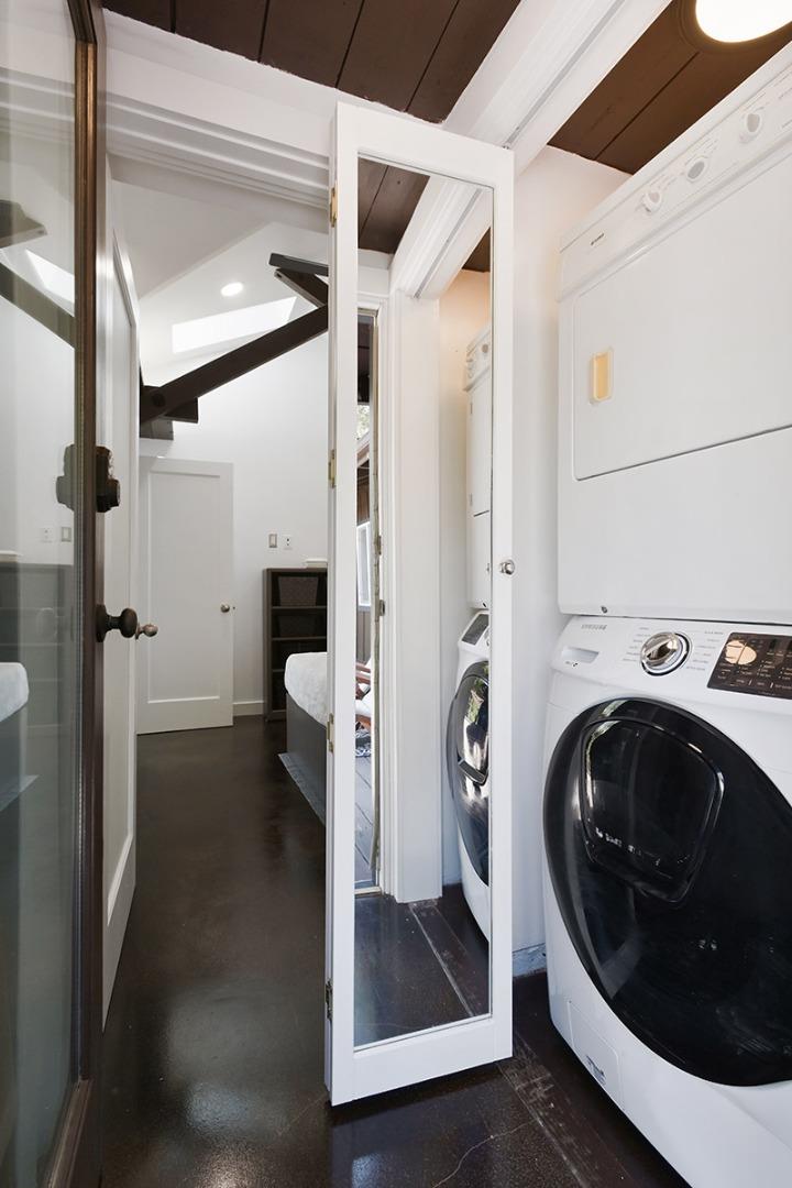614 Glenloch, Woodside, California 94062, 2 Bedrooms Bedrooms, ,2 BathroomsBathrooms,Residential Lease,For Rent,614 Glenloch,ML81952631