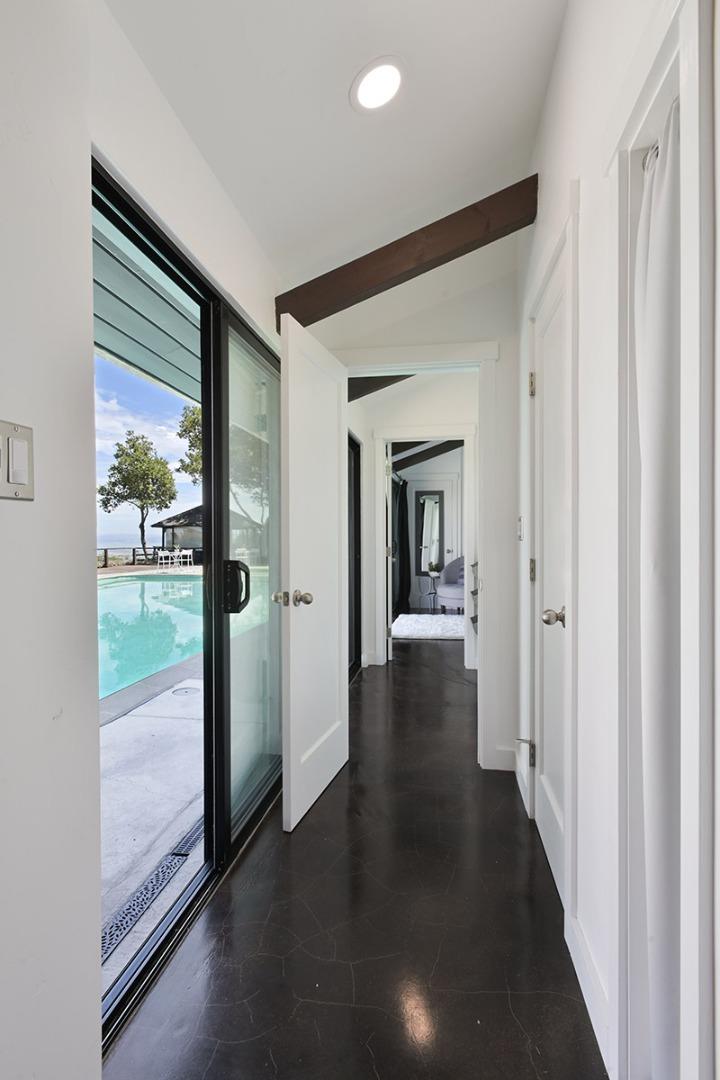 614 Glenloch, Woodside, California 94062, 2 Bedrooms Bedrooms, ,2 BathroomsBathrooms,Residential Lease,For Rent,614 Glenloch,ML81952631