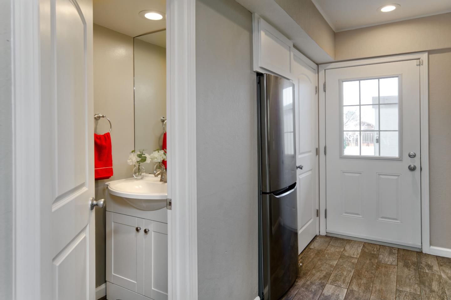 Detail Gallery Image 29 of 53 For 10399 Mary Ave, Cupertino,  CA 95014 - 2 Beds | 1/1 Baths
